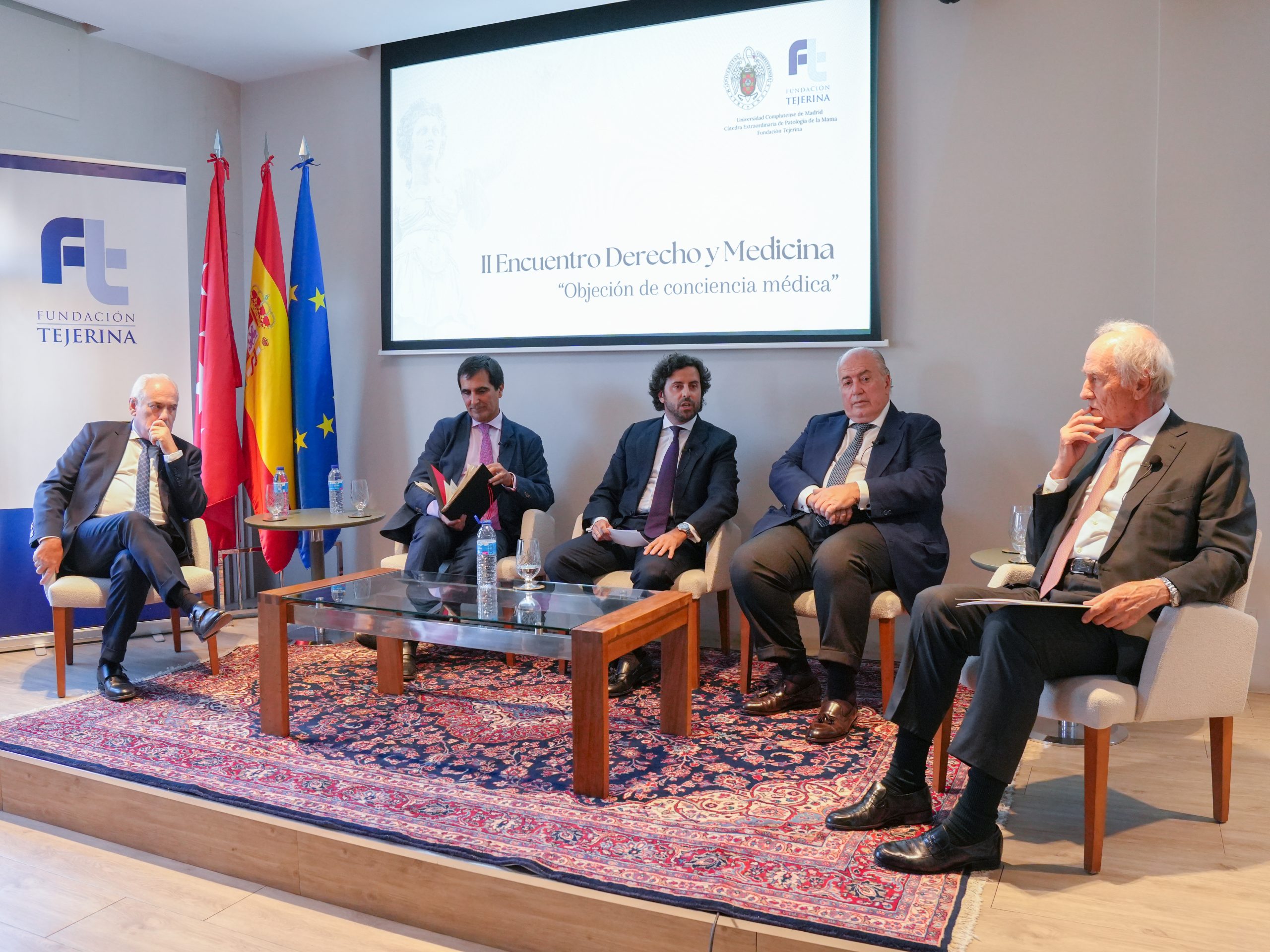 Médicos y juristas debaten en la Fundación Tejerina los límites de la objeción de conciencia en la sanidad española