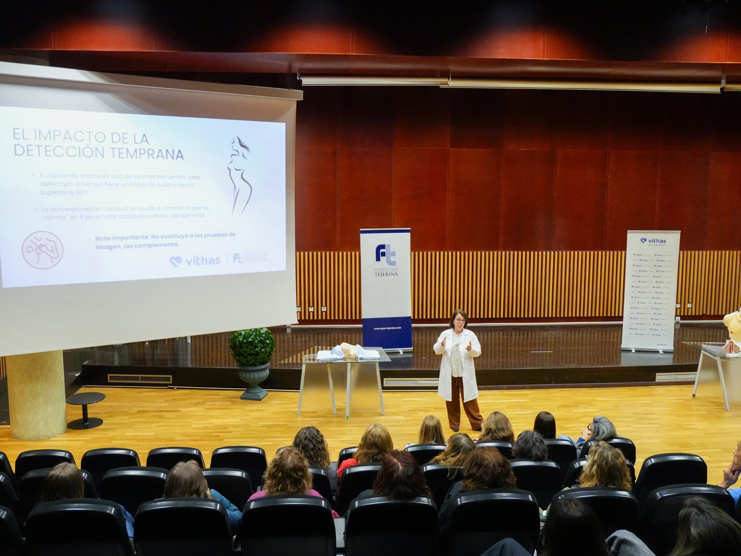 La Unidad de Mama Vithas-Fundación Tejerina acerca la prevención del cáncer de mama a las profesionales de Telemadrid